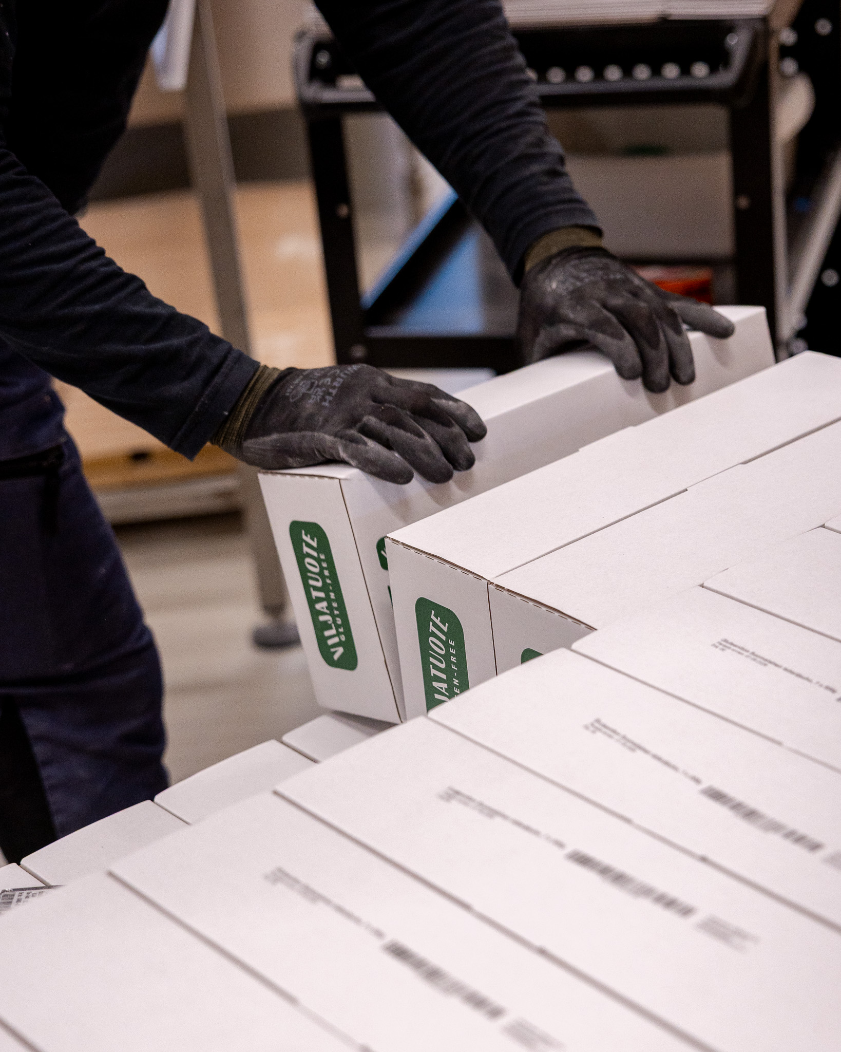 Virtasalmen Viljatuote myynieräpakkaukset lavalla